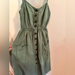 Elegant Green Button-Down Dress